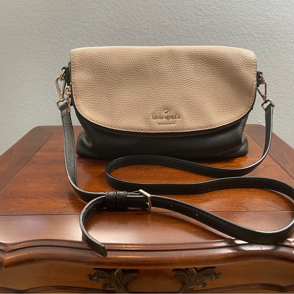 Kate Spade medium leather bag with adjustable shoulder strap